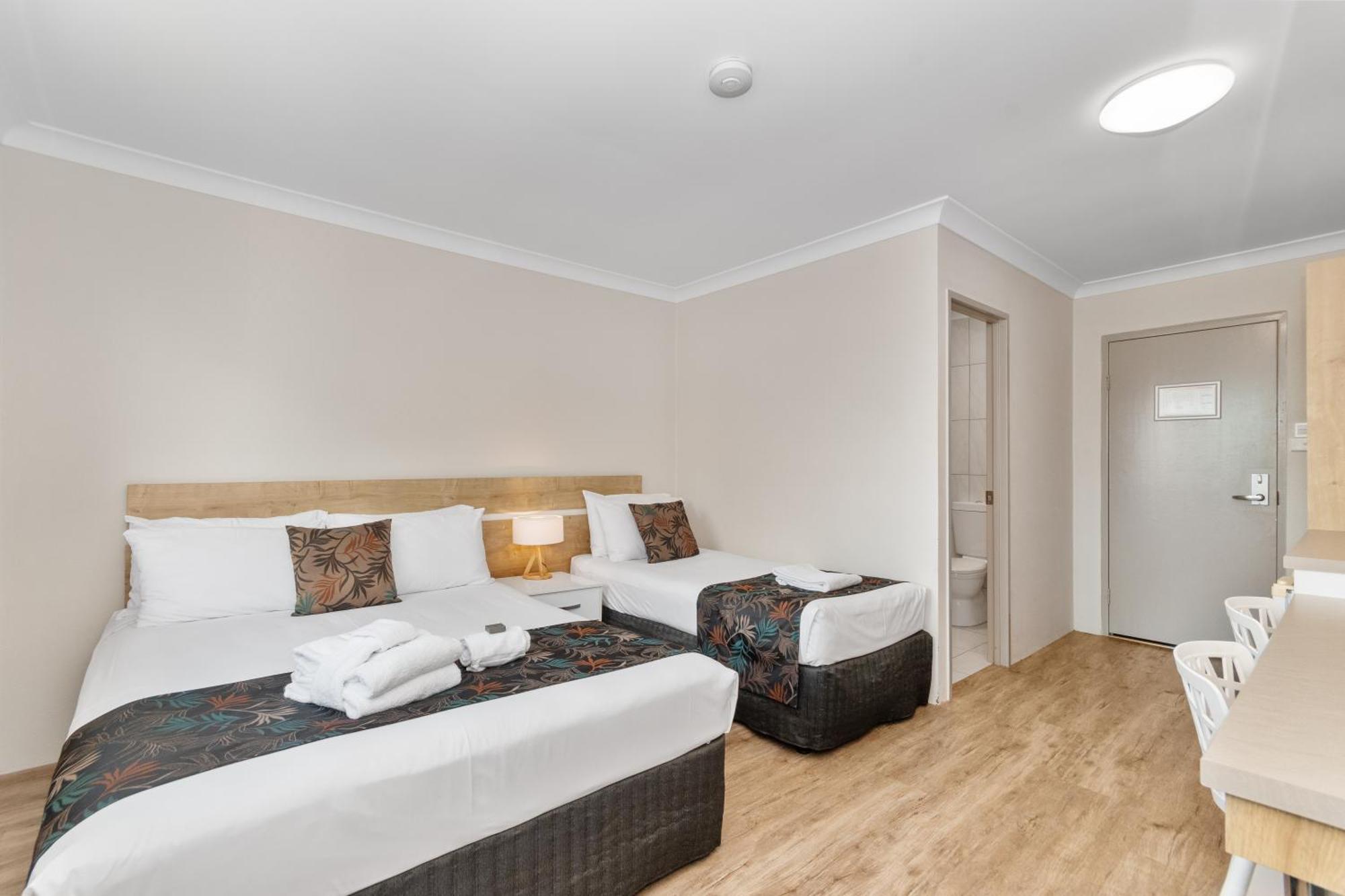 Castle Crest Motel Townsville Zewnętrze zdjęcie